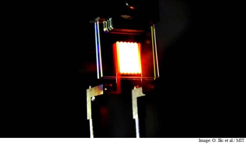 New Incandescent Lightbulb Prototype Can Recycle Heat