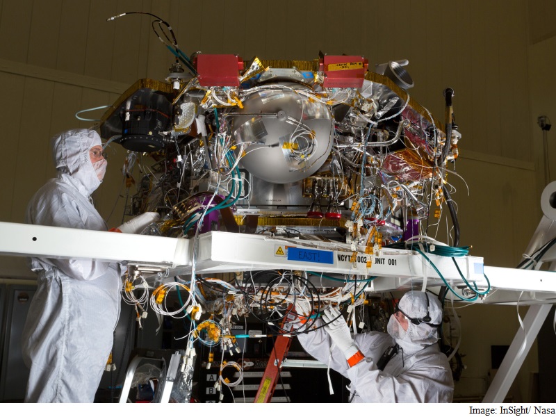 'Send Your Name to Mars' Submissions End Tuesday