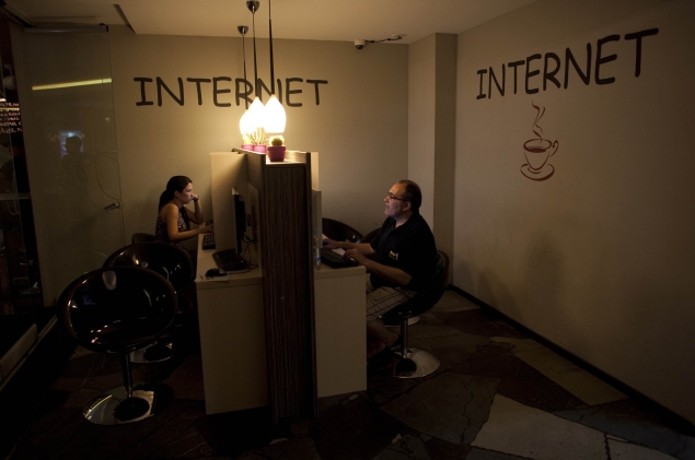 EU welcomes Egypt's pledge for 'open' Internet