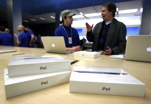 New iPad tablets to launch Tuesday; Apple pressured to improve iPad mini