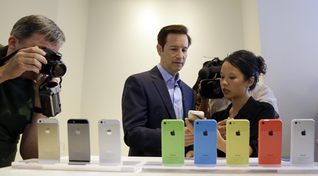 iPhone 5c sales disappointing, but iPhone 5s is in short supply: Verizon