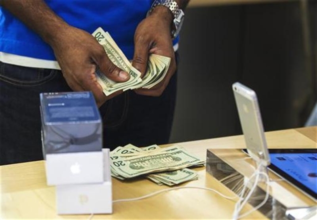 Ireland to close Apple's tax loophole, but leave bigger one open