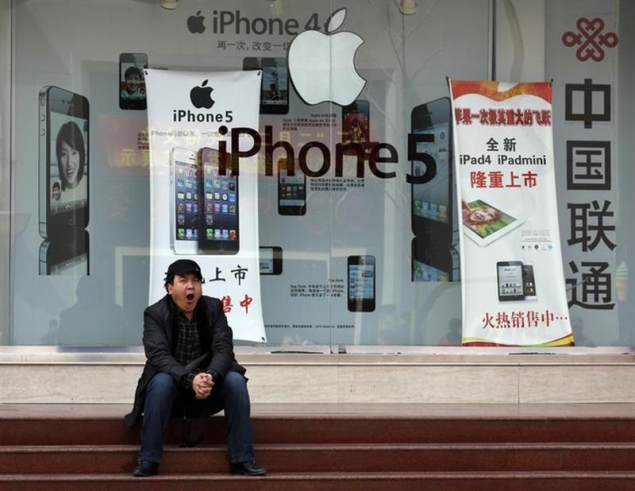 Apple supplier hiring spree fuels speculation of a cheaper iPhone