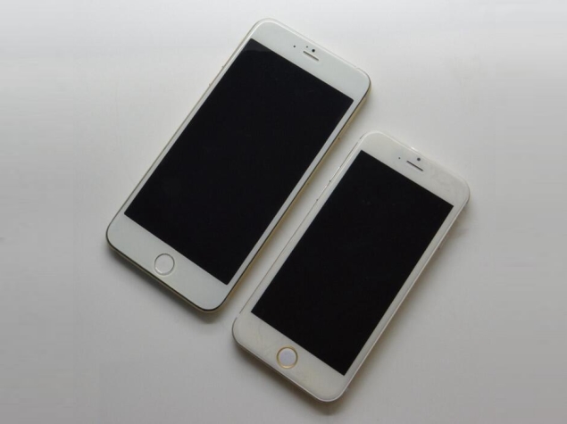 Alleged iPhone 6 Images Show 4.7-Inch and 5.5-Inch Variants Side-by-Side