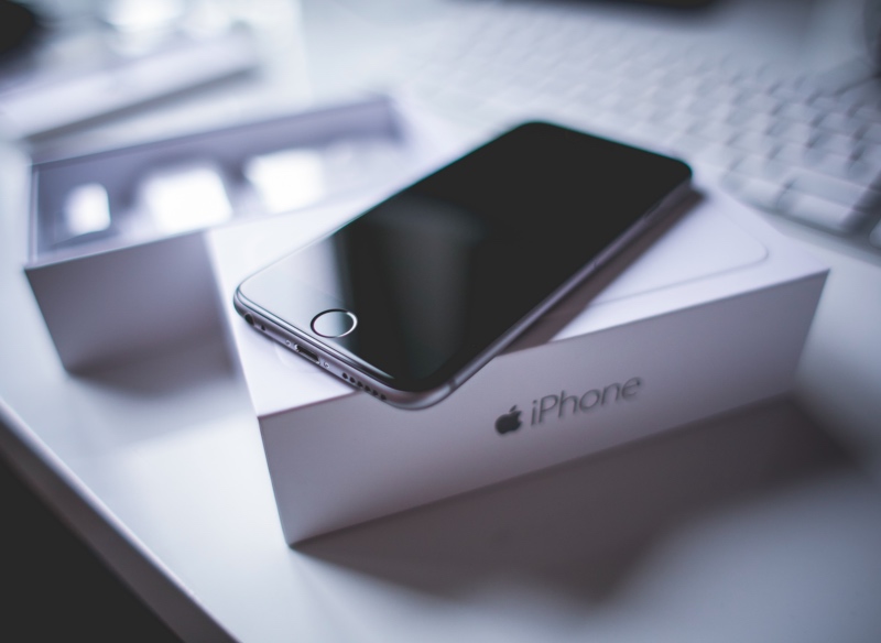 iPhone 6 Plus Replacement Batteries in Short Supply Until March: Report