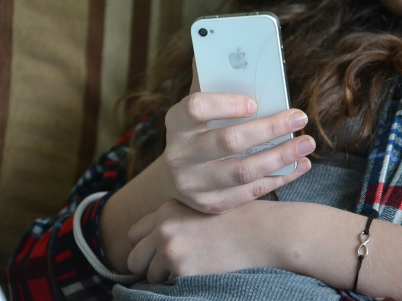 Reliance Communications Pays Rs. 5,384 Crores as Spectrum Liberalisation Fee