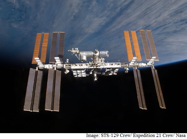 ISS Astronauts Welcome New Year 2015 as Many as 16 Times ISS Astronauts Welcome New Year 2015 as Many as 16 Times