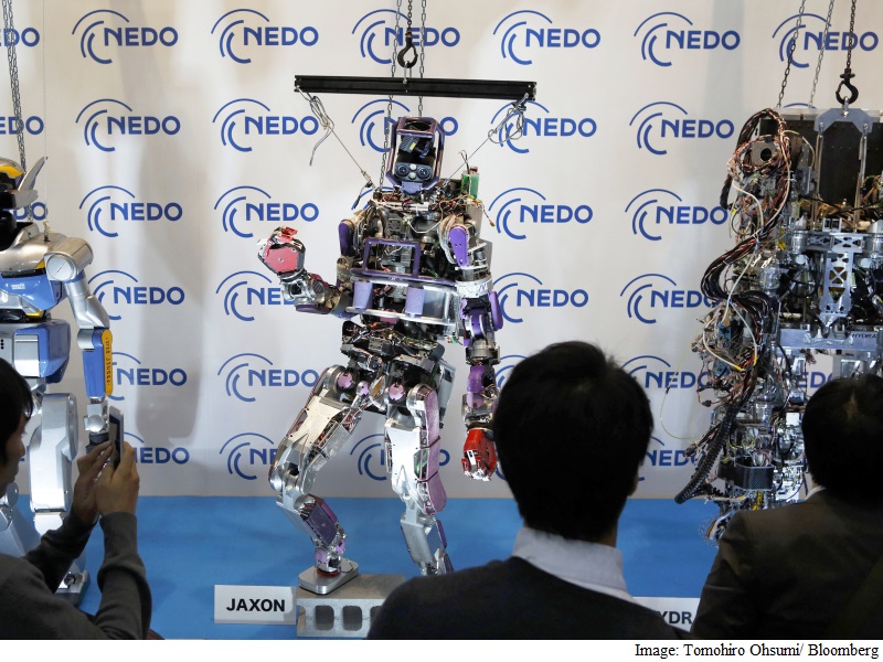 Scientists Ponder How to Create Artificial Intelligence That Won't Destroy Us