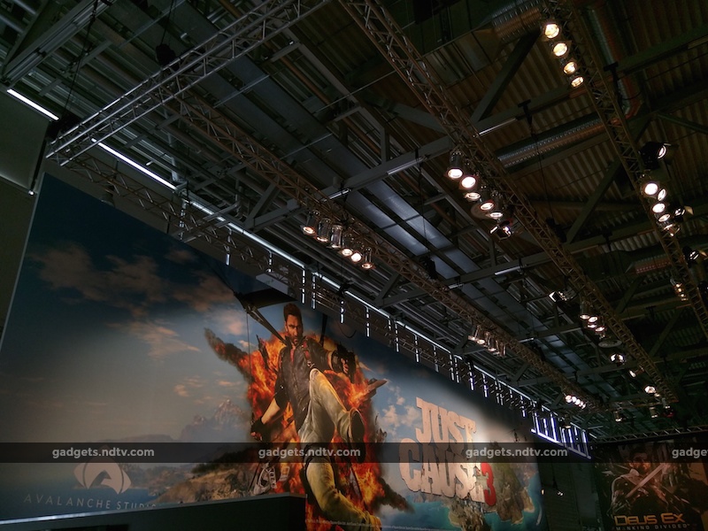 Just Cause 3 Preview: Everything Is Better With Explosions
