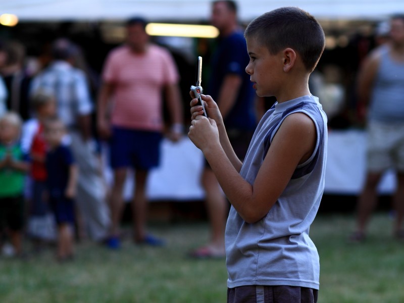 Heavy Smartphone Use Can Make Children Cross-Eyed: Study
