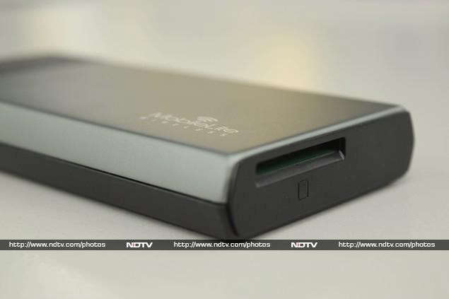 kingston_mobilelite_wireless_slot_ndtv.jpg