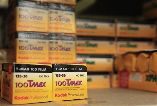 Kodak to sell imaging units, focus on printing