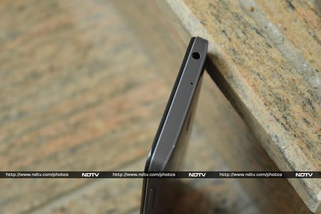 lenovo_s860_topangle_ndtv.jpg