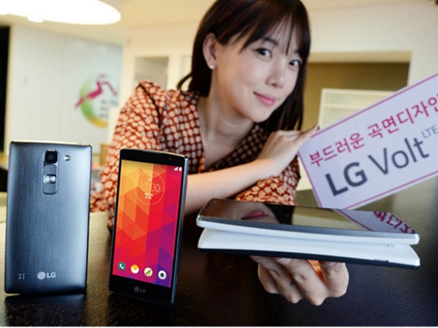 LG Volt With 4.7-Inch Curved Display and Android 5.0 Lollipop Launched