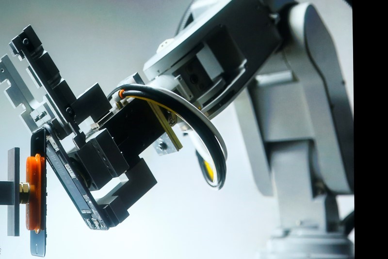 Meet Liam, the Apple Robot That Rips Apart iPhones for Recycling