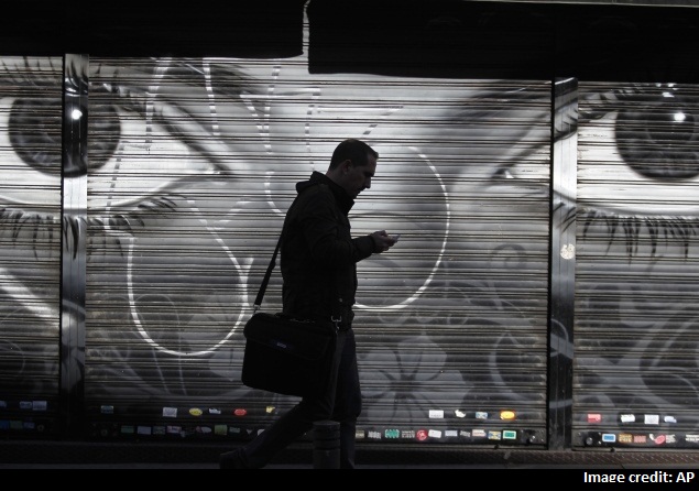 Bill to Legalize Unlocking Cellphones Passes Congress