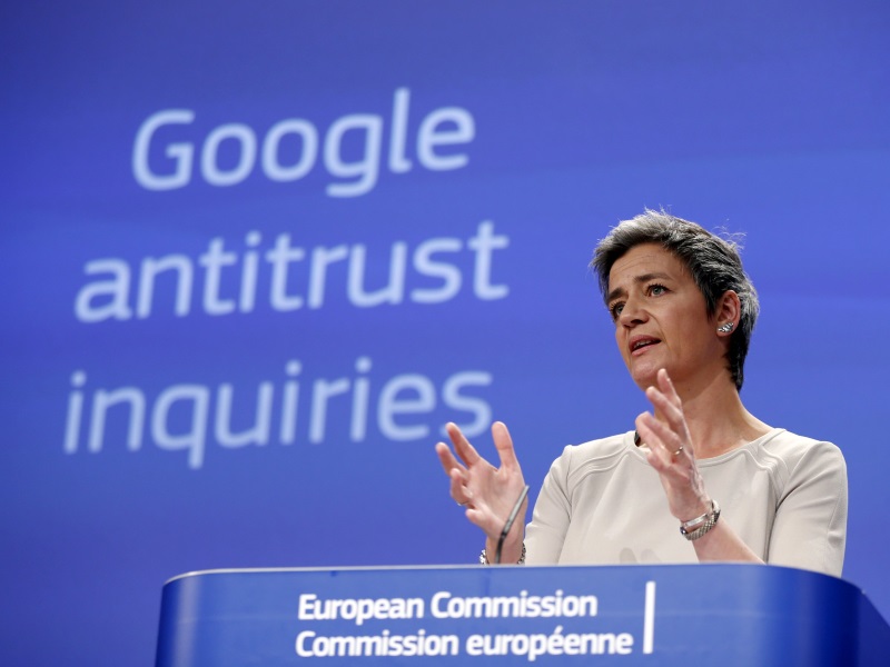 EU Antitrust Chief Says Apple, Google Cases Show No US Bias