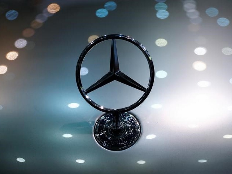 Mercedes Rejects Claims About 'Misleading' Self-Driving Car Ads