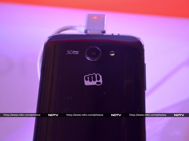 micromax_canvas_win_w092_rear_panel_ndtv.jpg