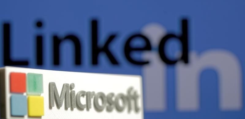 Microsoft Dives Into Social With LinkedIn Deal