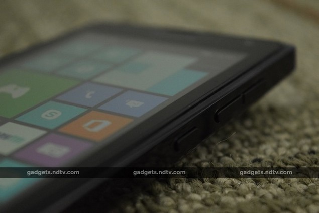 microsoft_lumia_532_dual_sim_buttons_ndtv.jpg