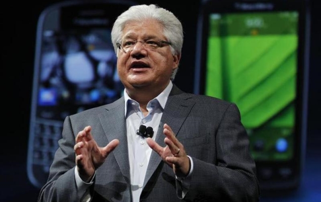 Mike Lazaridis prepares to leave BlackBerry, but board wants him to stay