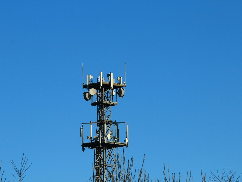 DoT's Tarang Sanchar Portal for Mobile Tower Radiation Status to Launch Soon: Report