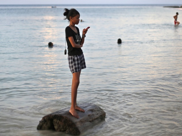 Maxx Plans to Open 100 Company-Owned Mobile Service Centres