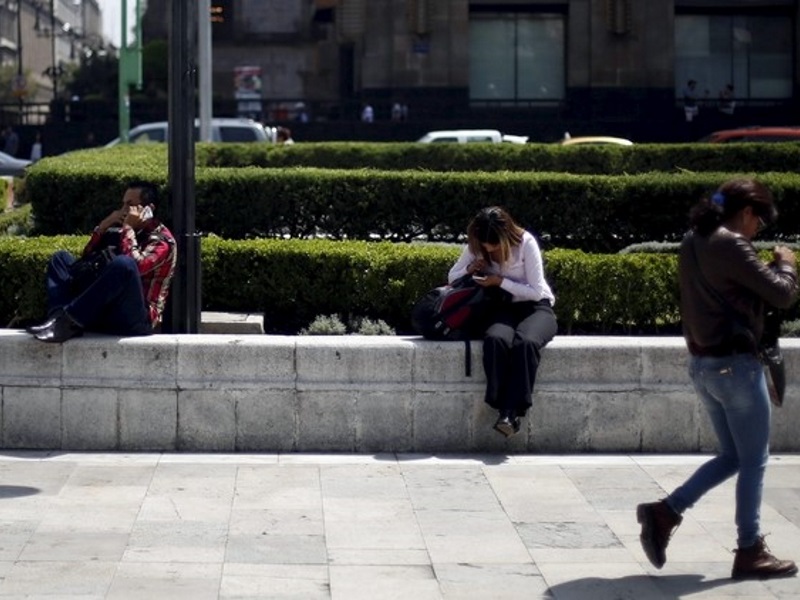 Mobile Technology, Targeted Marketing Barge in on Holidays: Report