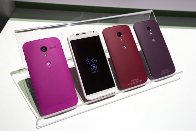 Moto X smartphone gets a price cut, now available at $399 off-contract
