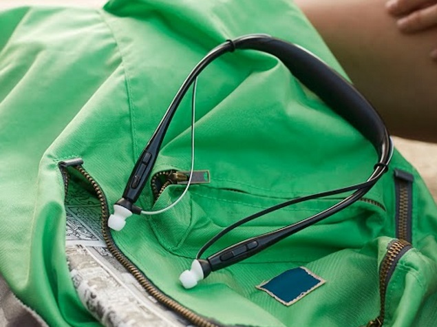 Motorola Launches MotoRokr S305 and Buds Wireless Stereo Headphones in India