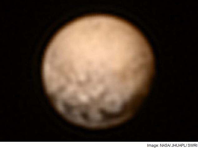 Historic Flyby of Pluto on Track Despite Probe Glitch, Nasa Says