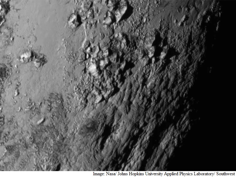 Nasa's New Horizons Probe Begins Beaming Pluto Data to Earth