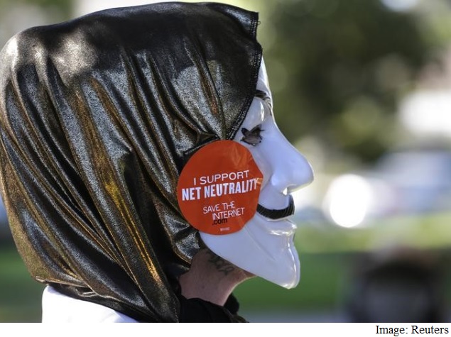 FCC Plans Strong Hand to Regulate the Internet