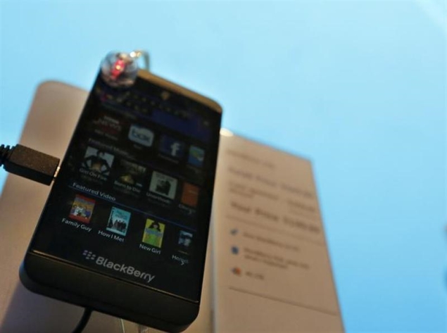 Blackberry to ask regulators to probe report on Z10 returns