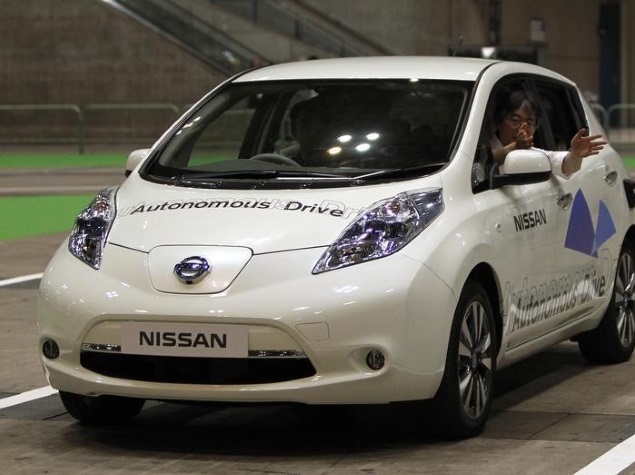 Nissan Pledges to Launch Self-Driving Cars in Japan by 2016