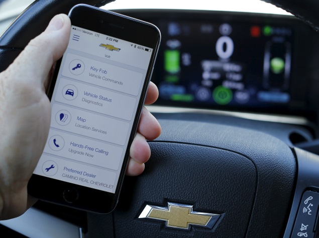Researcher Says Can Hack GM's OnStar App, Open Vehicle, Start Engine