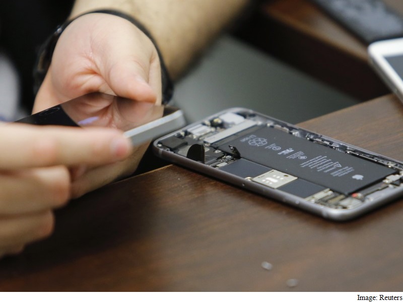 Apple Wants to Kill a Bill That Could Make It Easier for You to Fix Your iPhone