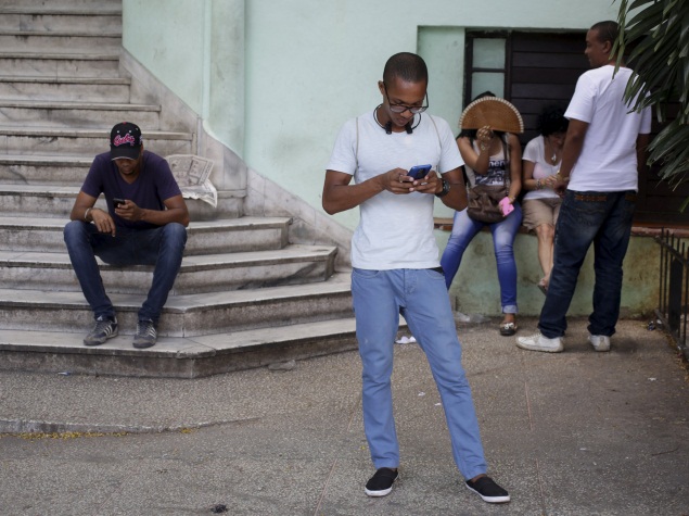 Pacific Islands Cable Breaks, Cutting Off Phones, Internet