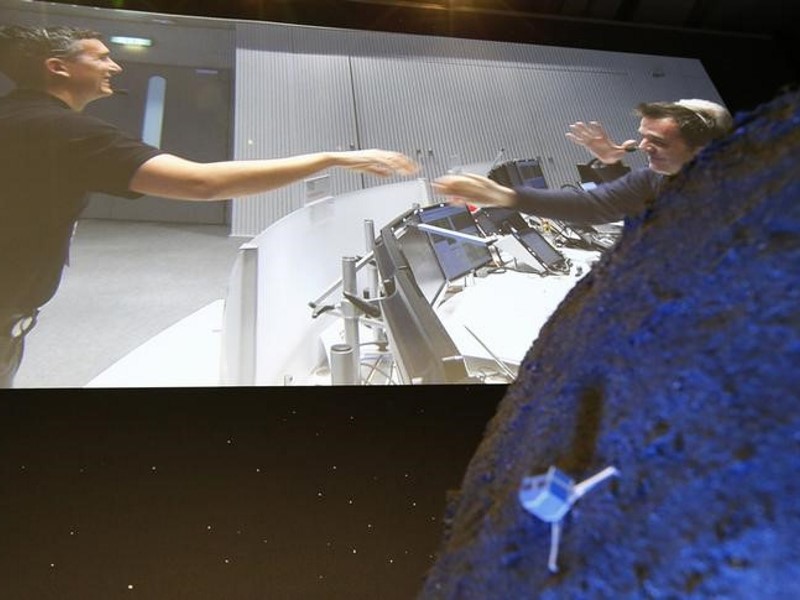 Scientists Bid Comet Lander Philae Farewell After Radio Silence