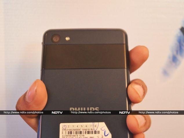 philips_w6610_rear_ndtv.jpg