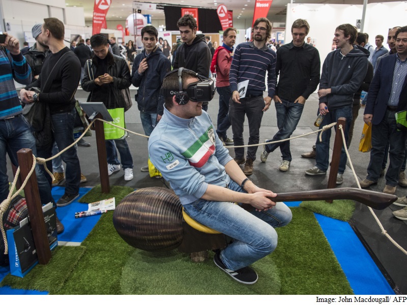 Broomstick Flying or Red-Light Ping-Pong? Gadgets at CeBIT 2016