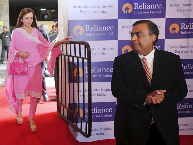Reliance Jio to Launch 4G Smartphone at Rs. 4,000; Services to Start at Rs. 300 per Month