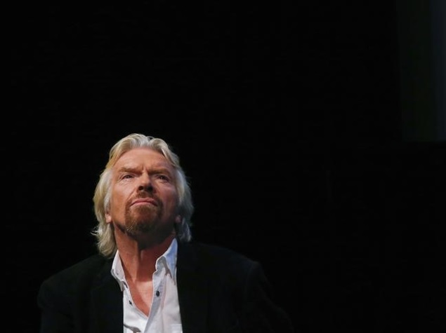 Branson Says Virgin Working on Electric Cars