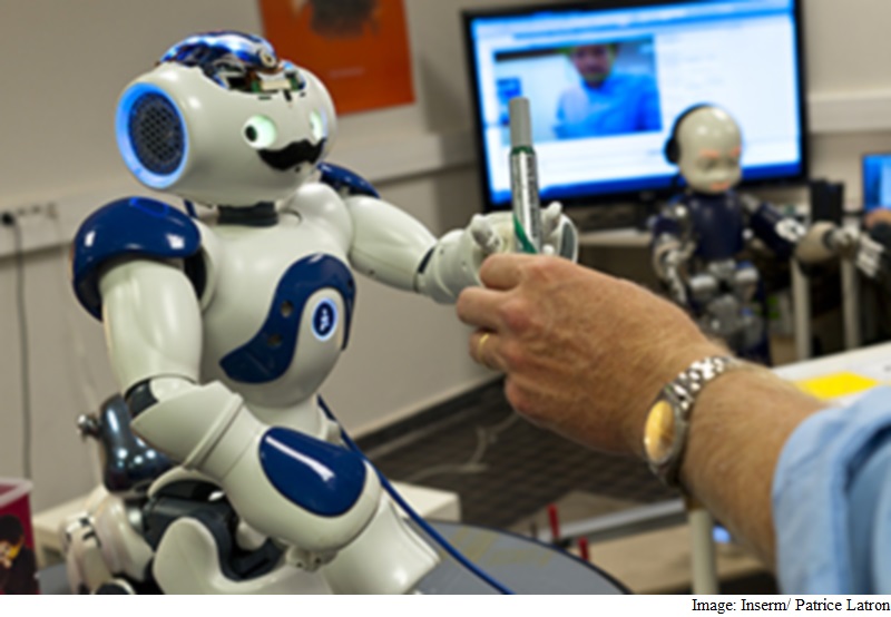 Humanoid Robot to Liaise Between International Space Station Crews