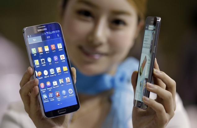 Samsung Galaxy Round review