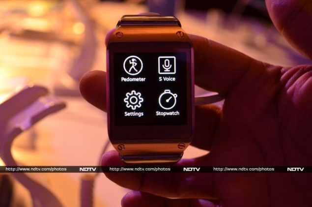 Samsung slashes Galaxy Gear smartwatch price to Rs. 14,990