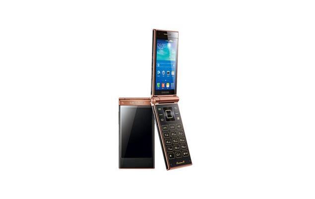 Samsung W2014 dual-screen Android flip phone with Snapdragon 800 launched