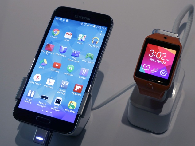 MWC 2014: Samsung and other smartphone giants want your body