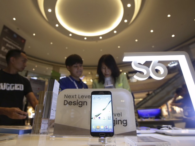 Samsung Galaxy S6 Fails to Reverse Profit Decline in Fifth Straight Quarter